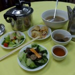 repas végétarien au temple du gros bouddha